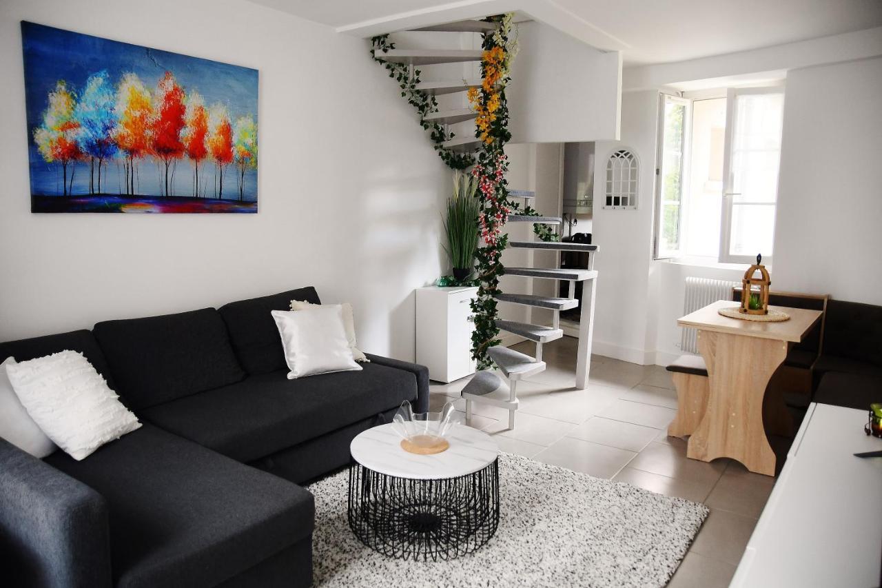 プロヴァンSecret Garden - Duplex Moderne - Jardin - Netflix -アパートメント エクステリア 写真